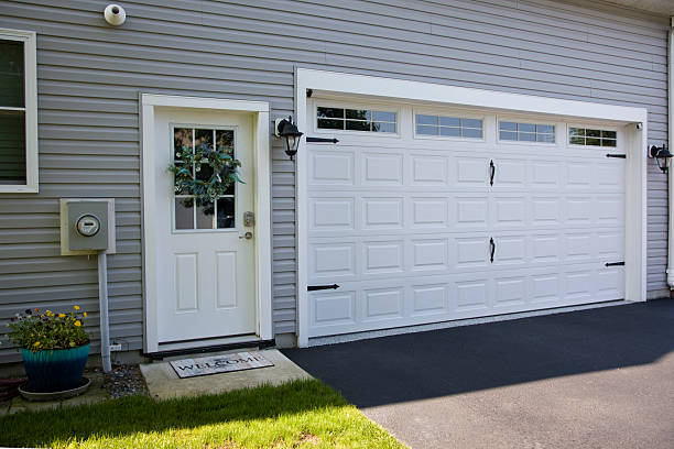 24/7 Emergency Garage Door Roller Replacement experts in Bedford, TX